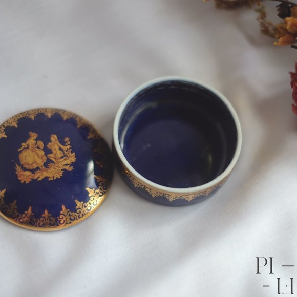 Limoges Lazeyras cobalt and gold trinket box - Picture 3 of 7